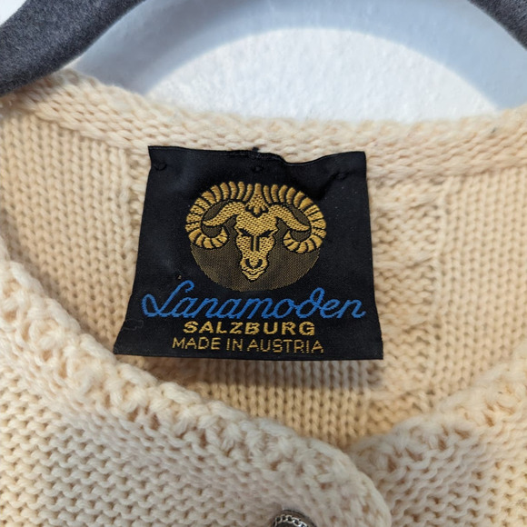 Vintage Christmas Sweater Lanamoden Salzburg Germany Holiday Jacket Womens - Picture 4 of 9